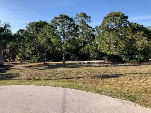 2nd image of 17503 Lockhart Ct