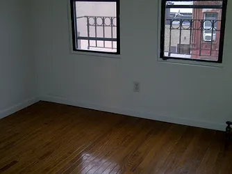 Rented by Niko International Brokerage