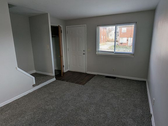 4th image of 1400 21st St NE #1410
