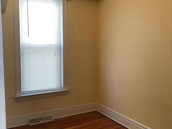 5th image of 3651 N Tripp Ave #1