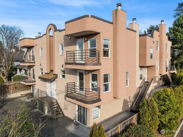 3216 14th Avenue W #208, Seattle, WA 98119