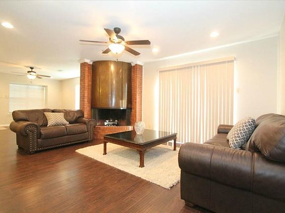 3rd image of 7052 Briarmeadow Dr