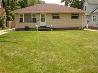 14820 Summit Ave, Maple Heights, OH 44137