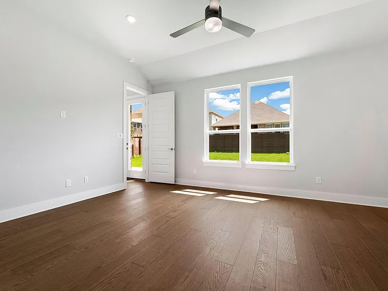 8208 Bouvreuil Dr — Photo 19