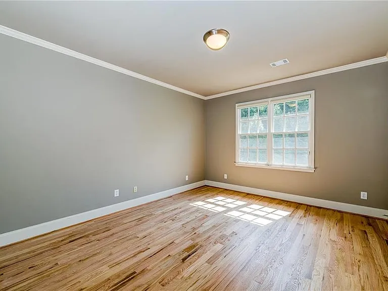 950 Glengate Pl — Photo 28