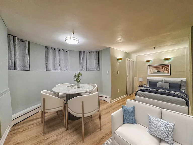 511 Beacon St #3 — Photo 3