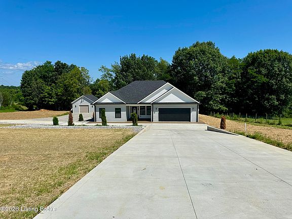 2nd image of 1345 Stark Ln