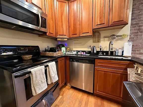 3rd image of 45 Hemenway St APT 3