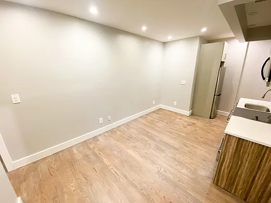 Rented by Premier One Realty LLC | media 11