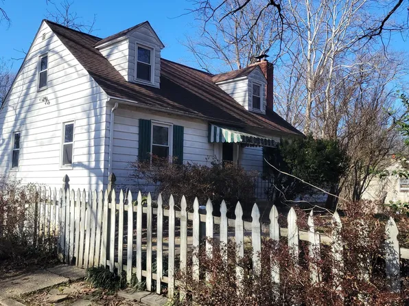 4401 Largo Rd, Upper Marlboro, MD 20772