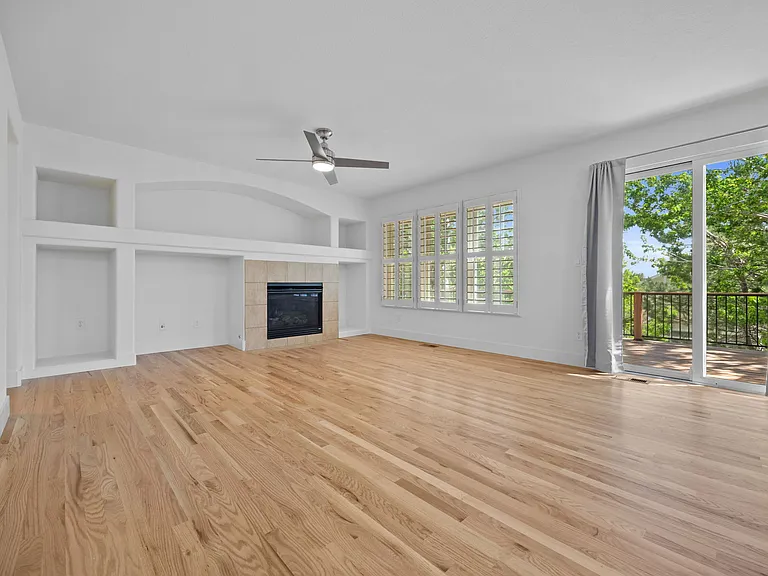 20396 E Columbia Pl — Photo 9