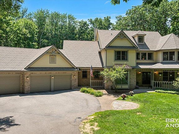 3rd image of 3324 Whitburn Ct SE