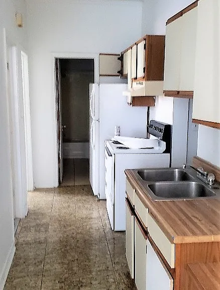 220 N Hamilton St #2 — Photo 3