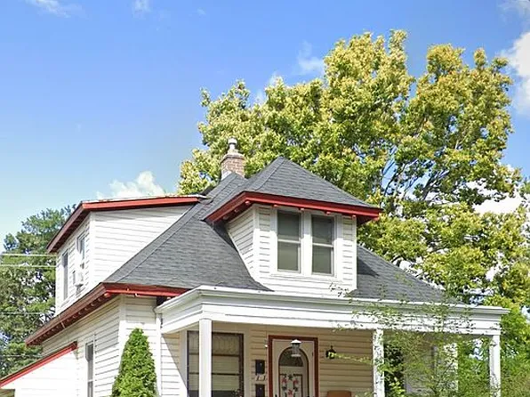 1009 Kilburn St, Saint Paul, MN 55103