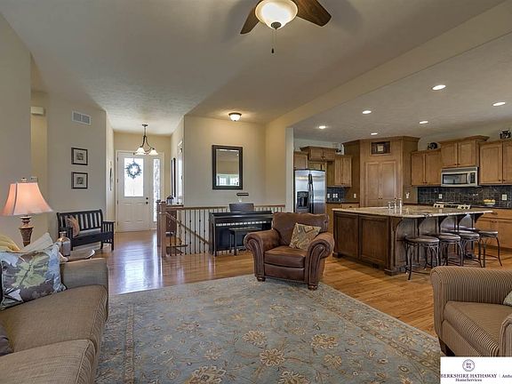 2nd image of 5805 N 153rd St