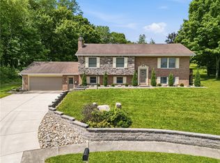 218 Village Ln, New Wilmington, PA 16142