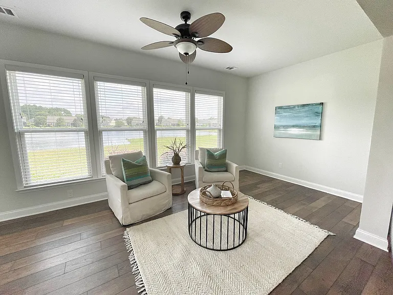 48 Bainbridge Way — Photo 3