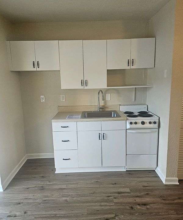2nd image of 271 Ridge Rd NW Suite 1