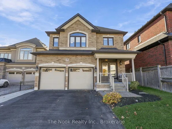 39 Serene Ct, Whitby, ON L1R 0L6