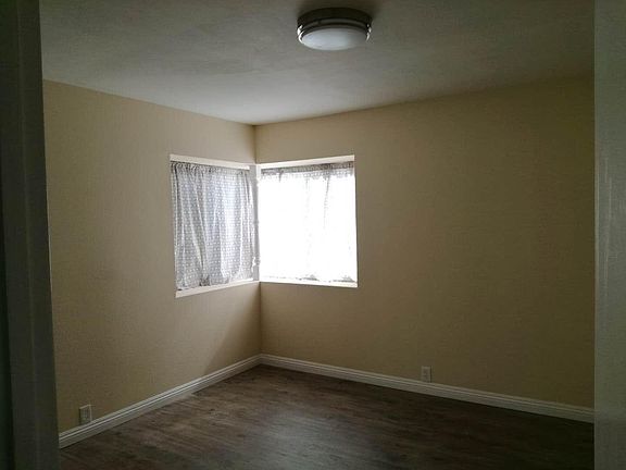 4th image of 637 E Marshall St