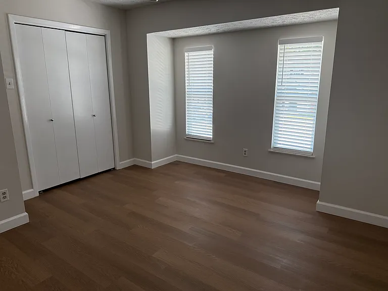 10425 Victoria Dr #1-3 — Photo 11
