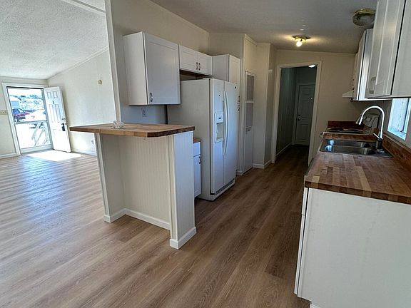 4th image of 5220 E PEARL Lane