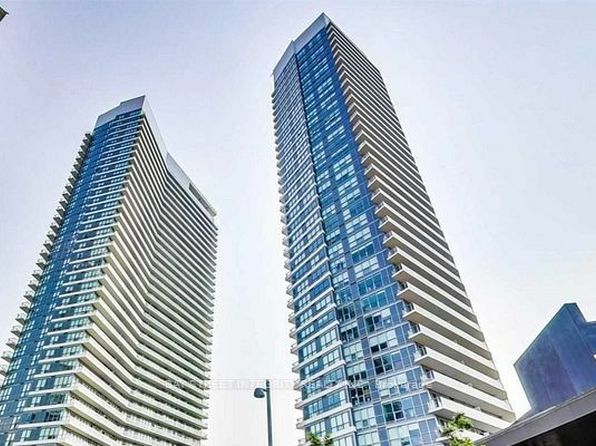 117 McMahon Dr #303, Toronto, ON M2K 0E4
