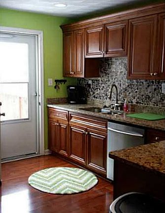 4th image of 612 Henderson St