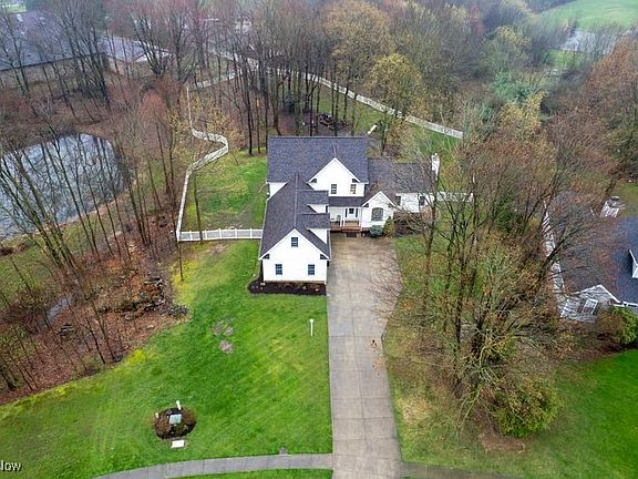 4th image of 1305 Independence Dr