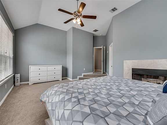 5th image of 5011 Enclave Ct