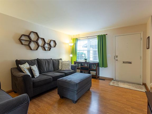 4th image of 7914 Royal Arms Ct