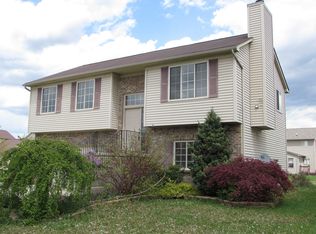 330 Dundee Ridge Dr, Dundee, MI 48131