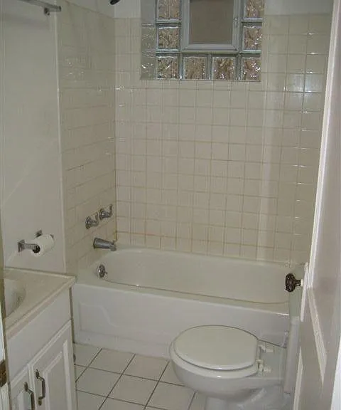 1647 N Wells St #2E — Photo 4
