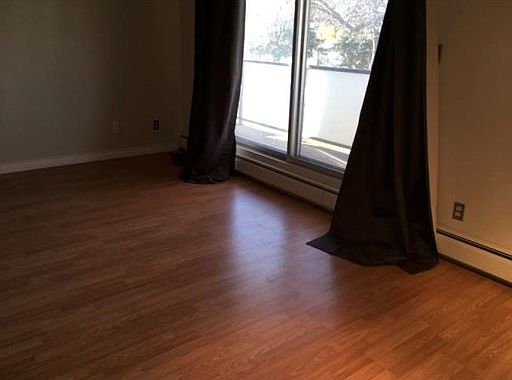 3rd image of 11245 109th Ave NW #1A