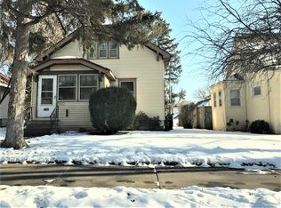 576 Brimhall St, Saint Paul, MN 55116
