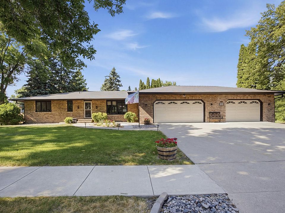 1st image of 42 36th Ave NE