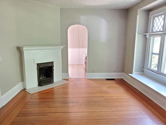 3rd image of 1715 N Nevada Ave #Cc16