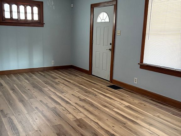3rd image of 1410 Blake St