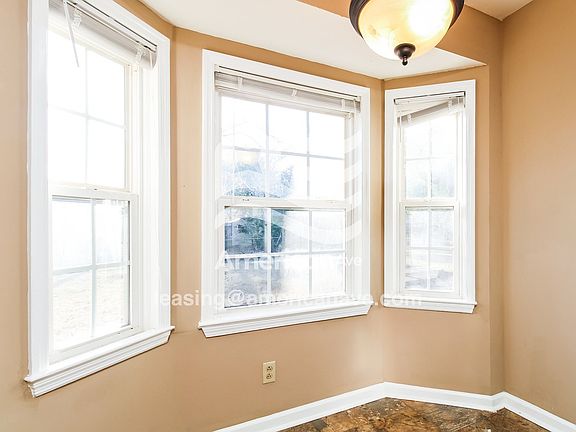 1636_003_dining_room_3.jpg