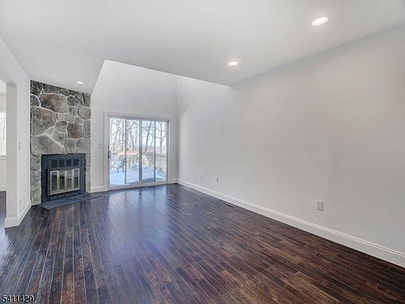 5th image of 186 Patriots Rd