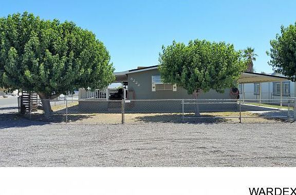 2nd image of 8222 S Aspen Dr