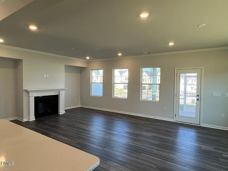 5013 Kota St — Photo 8