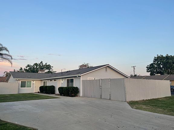 2nd image of 2033 Parker Pl #A