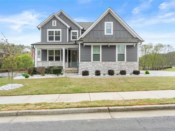 15 Lakeside Way NE, Cartersville, GA 30121