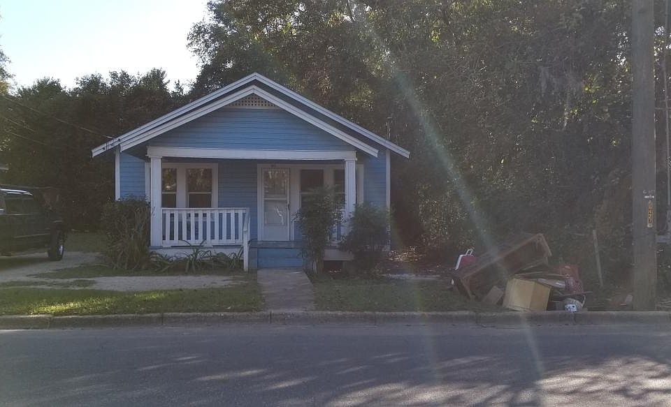 1st image of 605 W Brevard St