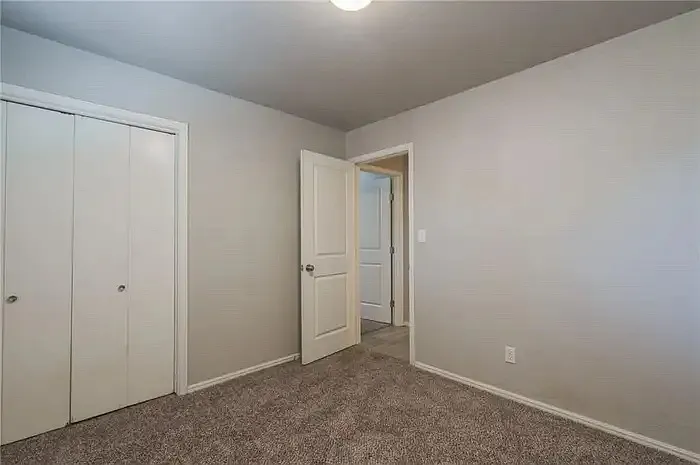 1501 Carlton Way — Photo 19