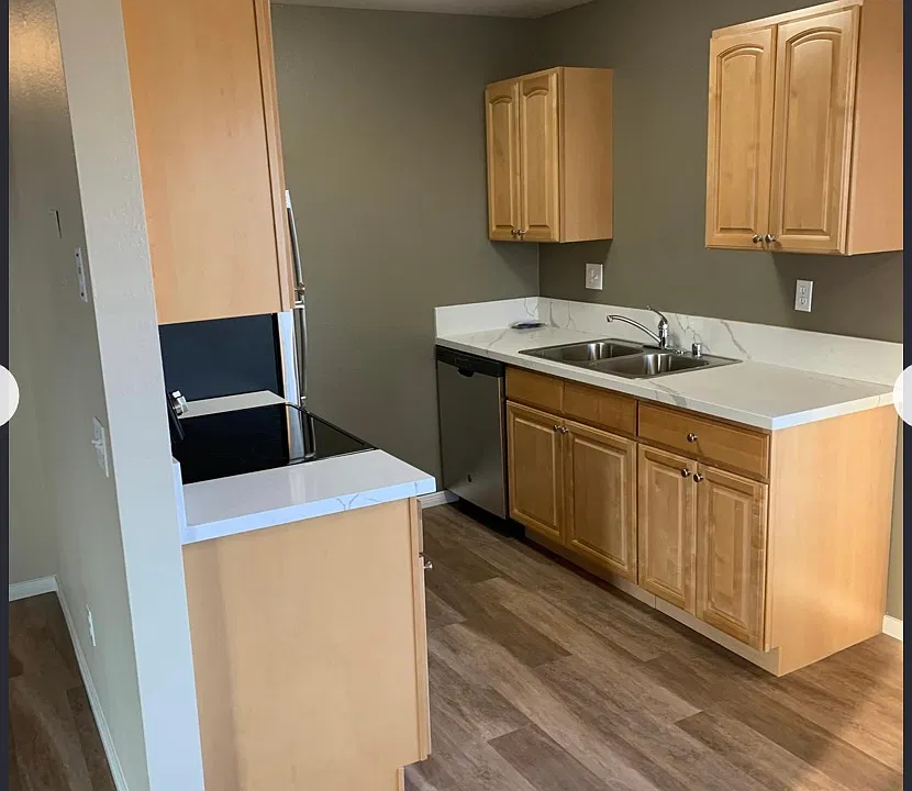Full kitchen with a dishwasher