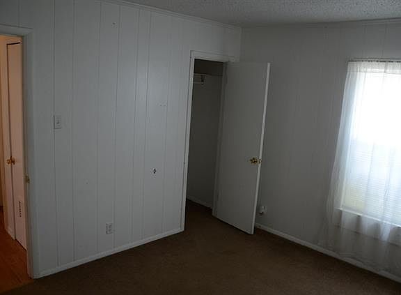 2nd image of 2925 Delaware Trl