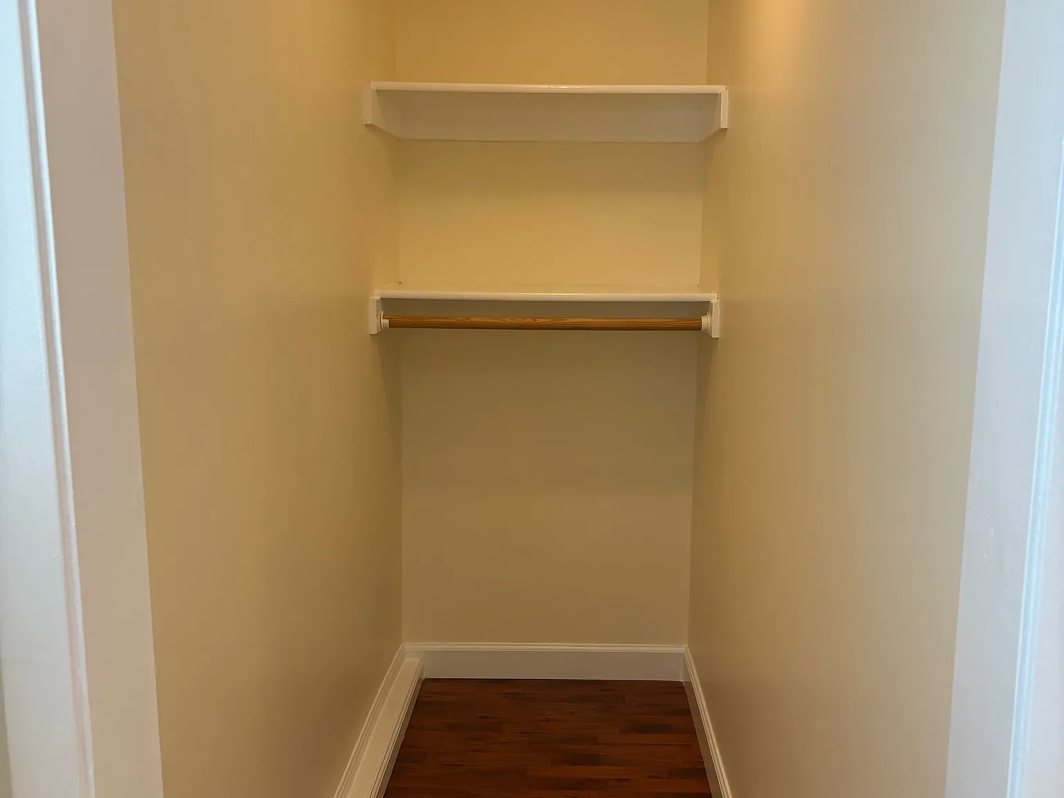 524 Elizabeth Ave — Photo 3