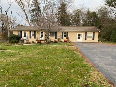 1134 NW Ferd Hickey Rd APT 1, Knoxville, TN, 37909